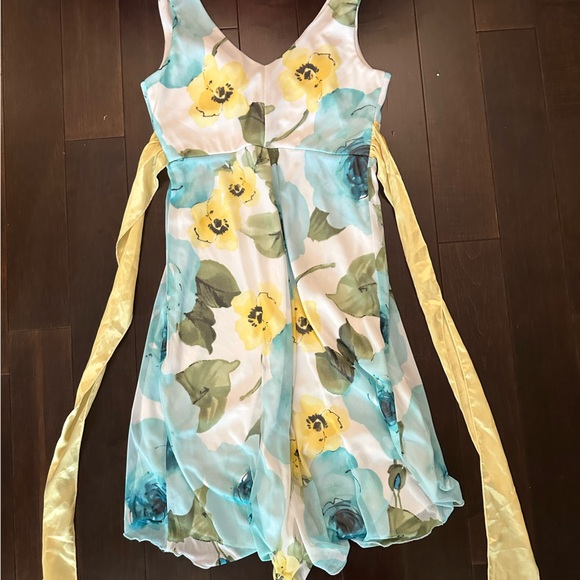 Jolie Summer Floral Dress with Ribbon Sash Size 10 - Picture 3 of 11